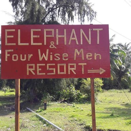 Elephant And Four Wise Men Resort Ram Nagar Exteriér fotografie